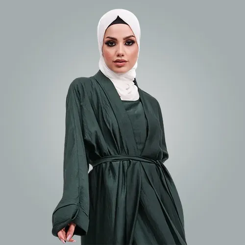 Five Abayas to Wear This Autumn Season in the UK
